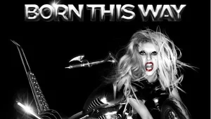 ליידי גאגא הפילה את שרתי אמזון