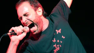 קונטרבס בבלון • על אלבום הבכורה של יהוא ירון