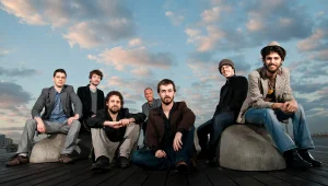 האזינו: סינגל ראשון לקולקטיב