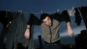 הפואמה הביתית • על "Computers & Blues" של הסטריטס