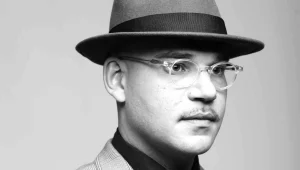 צפו בזוהר עזרא עושה זוהר ארגוב