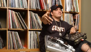 מיקס מאסטר מייק יתקלט בישראל