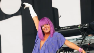 לילי אלן בהריון