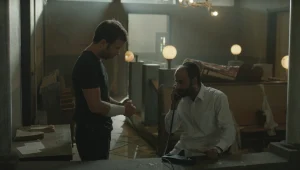 רוצים לדעת מה קורה על הסט של "בני ערובה" מאחורי הקלעים? צפו