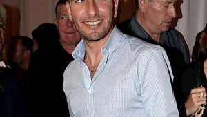 הצצה ראשונה: הנה הדמות החדשה של אסי כהן