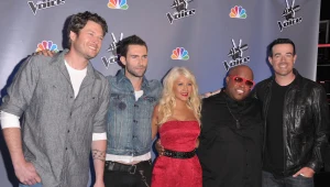 שינויים בדה וויס: כריסטינה בחוץ, שאקירה בפנים