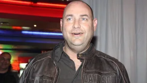 צביקה הדר אושפז לאחר שחש ברע ועבר צנתור