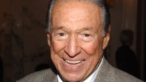 מייק וואלאס, מגיש הטלוויזיה האמריקני, מת