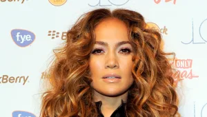 מתפלשת בטראש: ג'ניפר לופז עולה כסף!