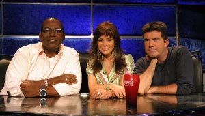 צפו: סיימון קאוול ופאולה עבדול שוב רבים