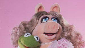 טינה פיי והחבובות לשדרת הכוכבים בהוליווד