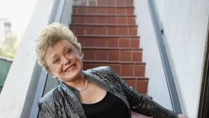 השחקנית רו מקלנהן ("בנות הזהב") הלכה לעולמה