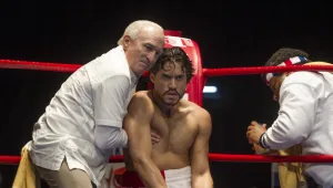 "ידי האבן" הוא סרט אגרוף מבולגן ובינוני