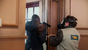 "הג'וב הצרפתי": אקשן סתמי אך מהנה