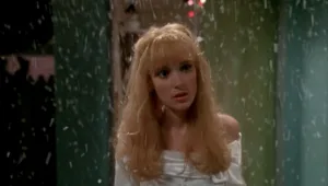 מ"המספריים של אדוארד" ועד "נערה בהפרעה": 5 התפקידים הגדולים של וינונה ריידר