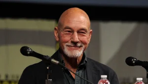 קפטן פיקארד כאן: פטריק סטיוארט מצלם סרט ישראלי