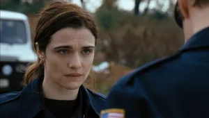 רשלנות פושעת • מה חשבנו על הסרט "חשופות"?