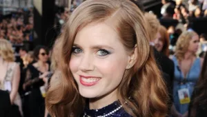 איימי אדאמס מצטרפת ל"סופרמן"