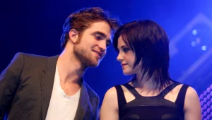 "דמדומים" זוכה לסרט נוסף