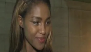 מרגש: טיטי מעניקה את הכתר למלכת היופי החדשה - ניצולת שואה בת 92