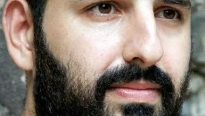 אנוכי במערב • על "צ'חלה וחזקל" של אלמוג בהר