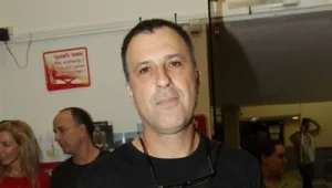 הומור בית אבות: רמי ורד מביא לבמה את הכעס על היחס לקשישים