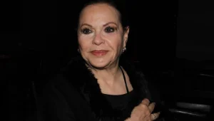 מה גילה אלמגור חשבה על הצגת הילדים לחג?