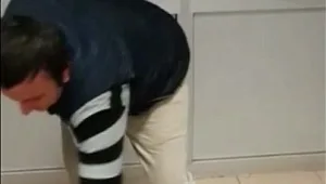 צפו: כשאנשי המכס פתחו את המזוודה הזו הם לא האמינו מה היה בתוכה