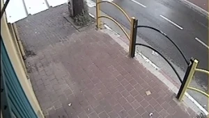 שני ילדים יצאו ללא פגע מפגיעה של ג'יפ. צפו בתיעוד המדהים