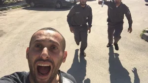 סערה ברשת: הראפר הערבי שמכפיש את חיילי צה"ל