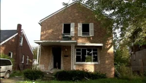 בית תמורת אייפון 6. הייתם קונים?