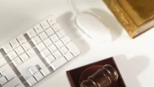 תביעה ייצוגית נגד אפליקציות ששאבו מידע מהסמארטפון ללא רשות