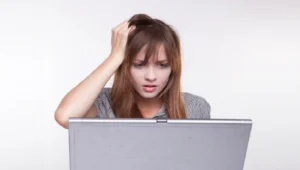 מחקר: שימוש בפייסבוק עשוי להגביר הפרעות אכילה