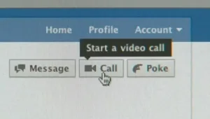 הצעד הבא של פייסבוק: שיחות טלפון מתוך הצ'ט למספרים חיצוניים - בתשלום