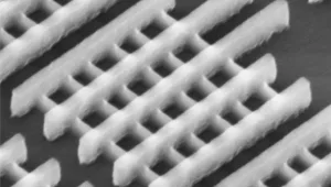 אינטל מציגה רכיבי שבבים תלת-מימדיים