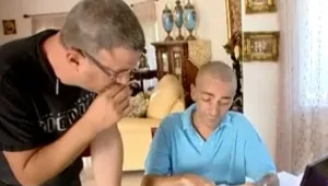 בירוקרטיה: מדוע המדינה מסרבת להכיר בנמרוד החולה בסרטן כנכה?