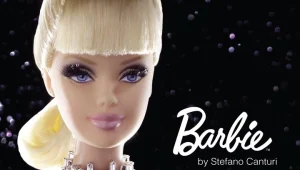 אוהבת את זה על הצוואר: ברבי עונדת ענק יהלומים נמכרה במחיר שיא של 300 אלף דולר