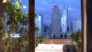 ביקור בית: כמה עולה דופלקס בכיכר המדינה בהשראת פיליפ סטארק?