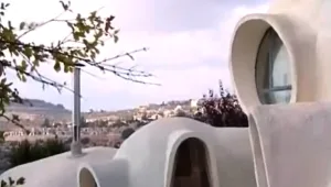 למכירה: בית בצורת רחם ב-1.6 מיליון שקלים