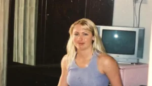 עברה מהפך מטורף של אכילת 51 בננות ביום: ככה היא נראית היום