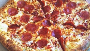 בריא או ג'אנק? 38 מאכלים שיעלו לכם 200 קלוריות בלבד