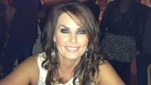 הרופאים טענו שהיא סובלת מתסמיני גיל המעבר שהתגלו מאוחר מדי כסרטן