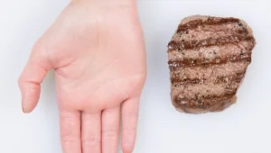 ענק! איך תדעו שאתם אוכלים יותר מדי? קבלו טריק מעולה שידאג שלעולם לא תשמינו