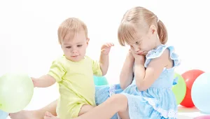 מה, אתה כלב? טיפול בתופעת הנשיכות בקרב ילדים