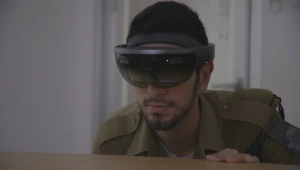 רואים את העתיד: הצצה למשקפי ההולולנס של צה"ל