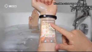 צפו בצמיד שיהפוך לכם את היד לטאבלט