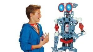 הכירו את הרובוט שיצחק מהבדיחות שלכם