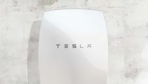 טסלה מציגה: הסוללות שישנו את העולם