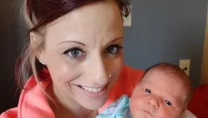 התינוקת מתה מהרפס: "אל תתנו לאנשים לנשק את התינוק שלכם"