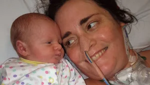 התעוררה מקומה וגילתה שהפכה לאימא